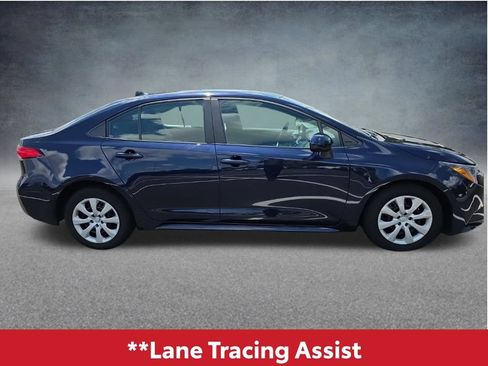 Used 2024 Toyota Corolla LE FWD image 11