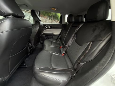Used 2022 Jeep Compass Limited w/ Elite Group AWD/4WD image 26
