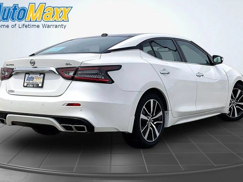 Used 2023 Nissan Maxima SL FWD image 9