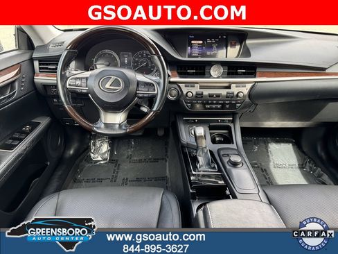 Used 2017 Lexus ES 350 w/ Premium Package image 9