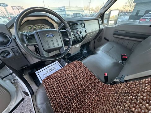 Used 2008 Ford F550 4x4 Regular Cab Super Duty image 32