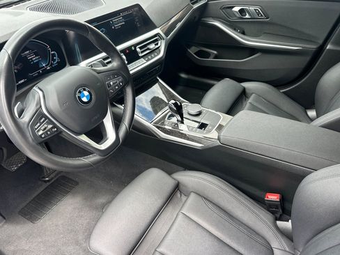 Used 2021 BMW 330e w/ Convenience Package RWD image 11