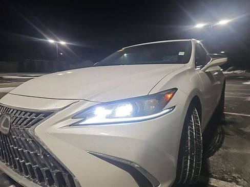 Used 2022 Lexus ES 250 w/ Premium Package image 17