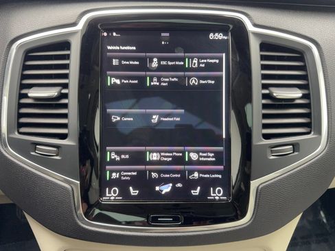 Used 2022 Volvo XC90 T5 Momentum w/ Climate Package FWD image 28
