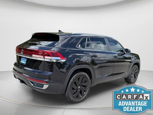 Used 2024 Volkswagen Atlas Cross Sport SE FWD image 6