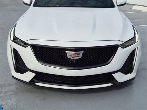 Certified 2023 Cadillac CT5 V w/ Premium Package image 9