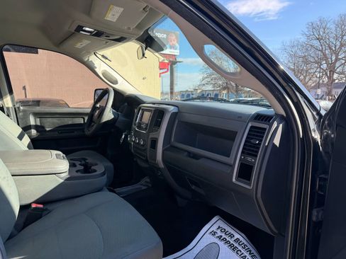 Used 2018 RAM 1500 Express w/ Express Value Package image 19