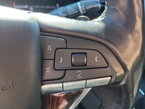 Used 2023 Cadillac Escalade Premium Luxury w/ LPO, Radiant Package image 28