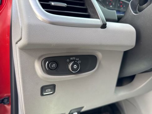 Certified 2022 GMC Terrain SLE w/ Driver Convenience Package image 19