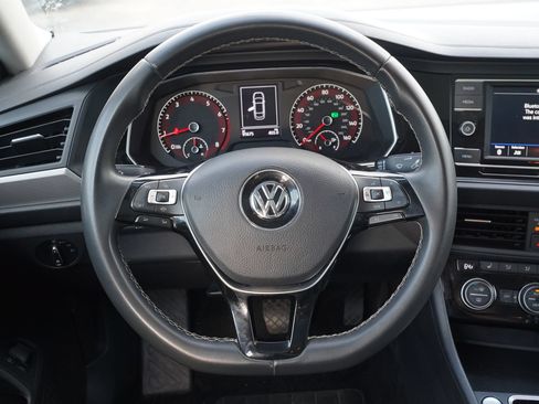 Used 2021 Volkswagen Jetta SE FWD image 10