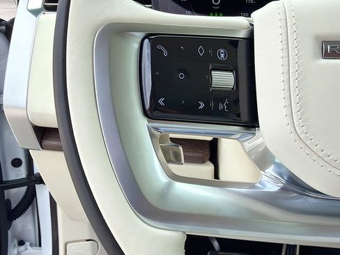 New 2026 Land Rover Range Rover SE image 38