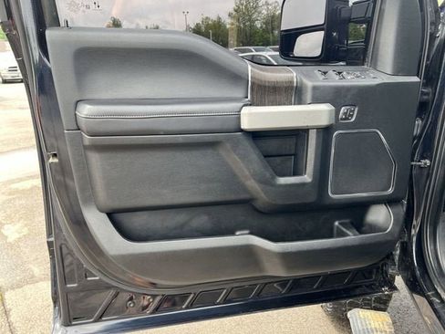 Used 2021 Ford F250 Lariat w/ Tremor Off-Road Package AWD/4WD image 23