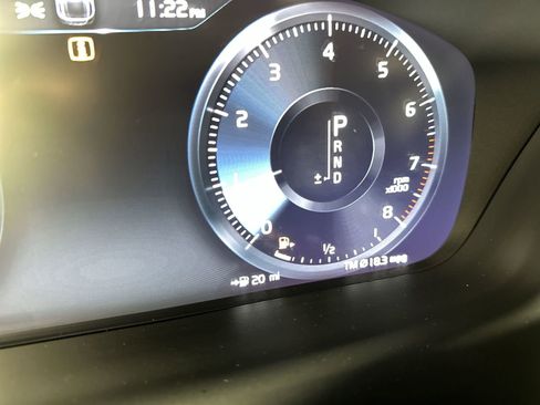 Used 2018 Volvo S90 T6 Inscription image 19