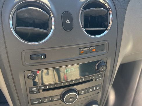 Used 2008 Chevrolet HHR LS image 10