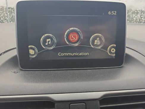 Used 2016 MAZDA MAZDA3 i Touring image 29