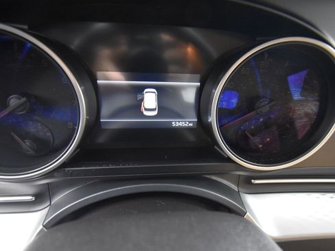 Certified 2024 Kia Carnival LX image 13