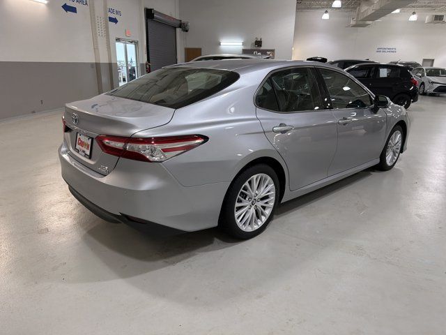 Used 2018 Toyota Camry XLE FWD image 9