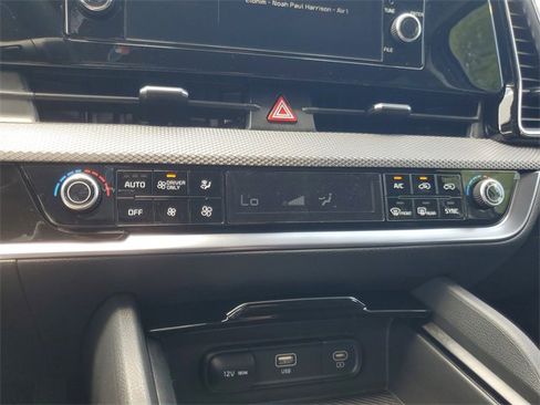 New 2025 Kia Sportage LX image 23