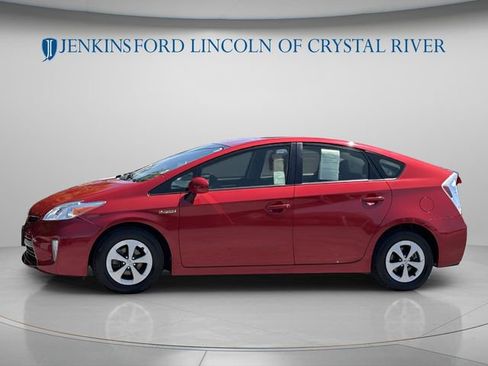 Used 2014 Toyota Prius Three FWD image 9