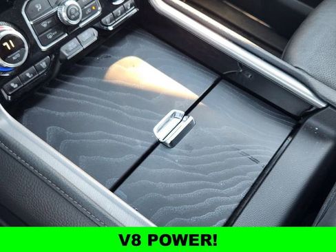 Used 2024 GMC Yukon XL Denali image 20