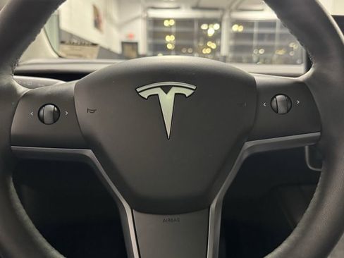 Used 2023 Tesla Model 3 Standard Range image 15