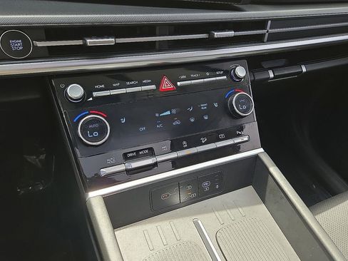 Used 2025 Hyundai Santa Fe XRT image 27