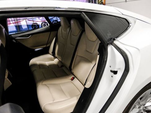 Used 2020 Tesla Model S Long Range image 30