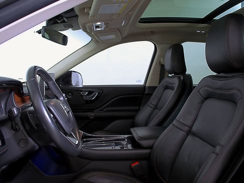 Used 2023 Lincoln Aviator Reserve w/ Equipment Group 201A image 23