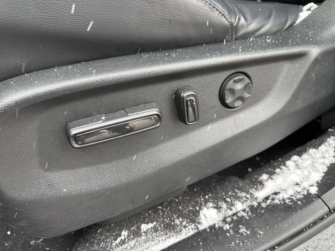 Certified 2021 Honda CR-V Touring image 21