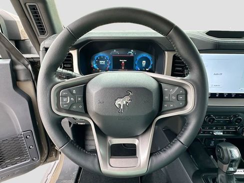 New 2025 Ford Bronco Outer Banks image 7