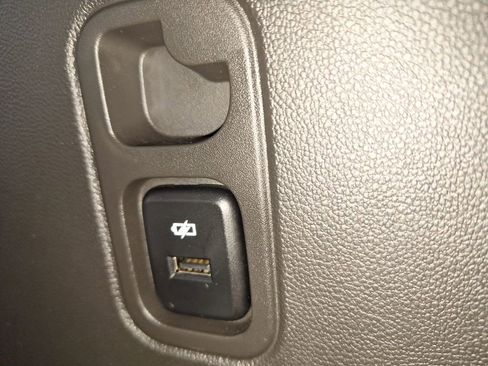 Certified 2023 Chevrolet Traverse LS image 29