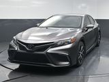Used 2023 Toyota Camry SE image 3