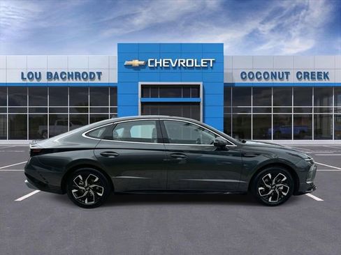 Used 2025 Hyundai Sonata SEL FWD image 9