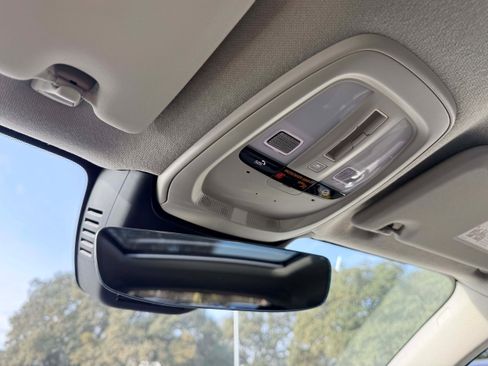 New 2026 Volvo XC40 B5 Core image 23