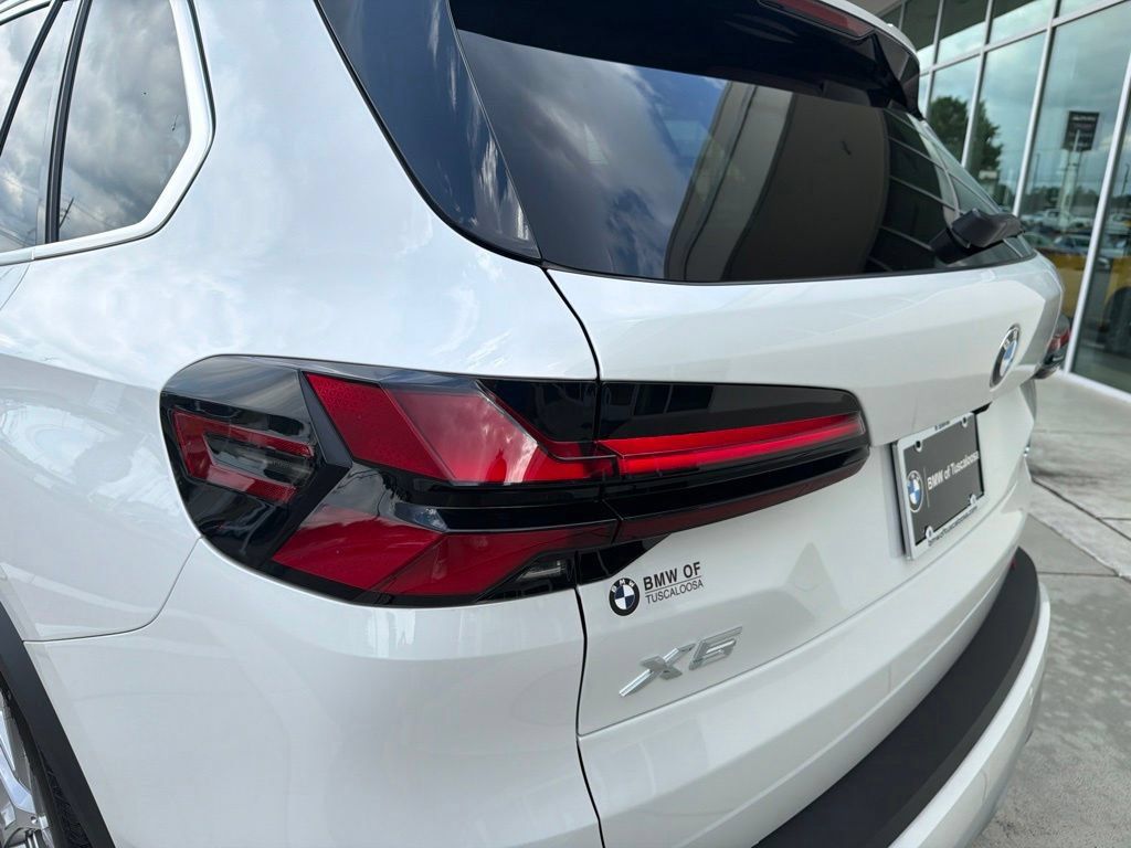 New 2026 BMW X5 sDrive40i w/ Premium Package RWD image 14
