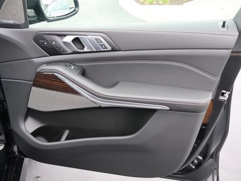 New 2027 BMW X7 xDrive40i w/ Executive Package AWD/4WD image 11