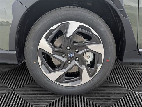 New 2025 Subaru Crosstrek 2.5i Limited image 9