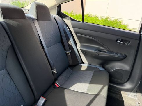 Used 2025 Nissan Versa SV FWD image 32