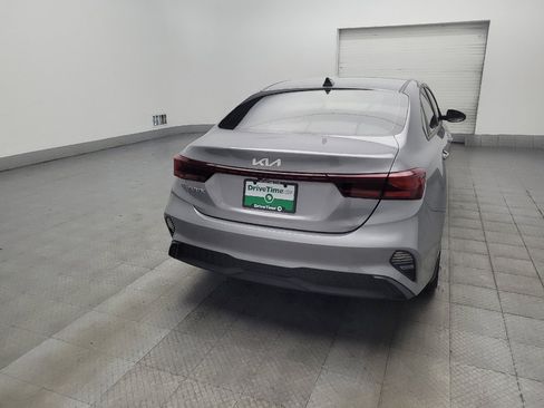 Used 2024 Kia Forte LXS FWD image 7