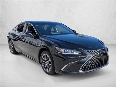 Used 2023 Lexus ES 350 image 3