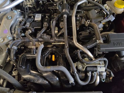 Used 2025 Nissan Sentra SV FWD image 30