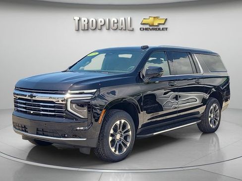 New 2026 Chevrolet Suburban LT w/ Comfort Package RWD image 1