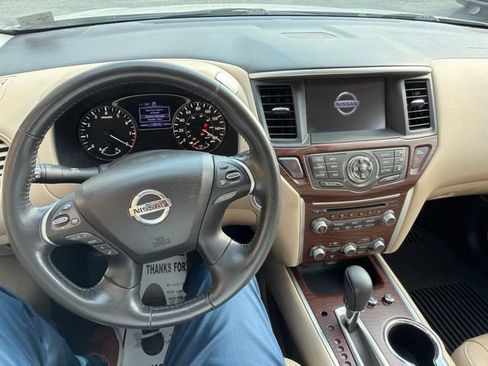 Used 2018 Nissan Pathfinder Platinum w/ Cargo Package AWD/4WD image 13