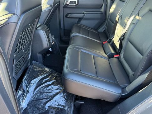 New 2026 Ford Bronco Badlands image 10