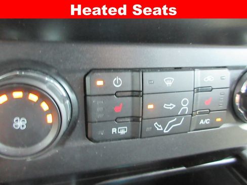 Used 2022 Ford F350 XLT w/ XLT Premium Package AWD/4WD image 16