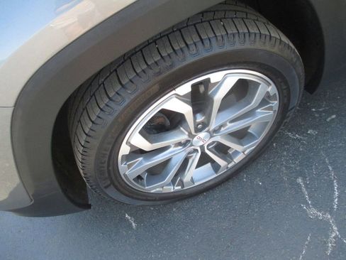 Used 2020 GMC Terrain SLT w/ Preferred Package AWD/4WD image 14