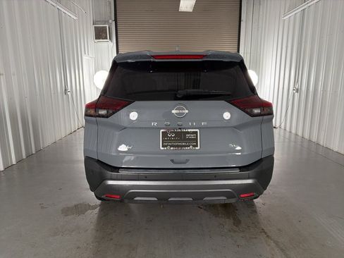 Used 2022 Nissan Rogue SL w/ SL Premium Package image 6