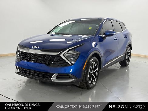 Used 2024 Kia Sportage EX FWD image 1