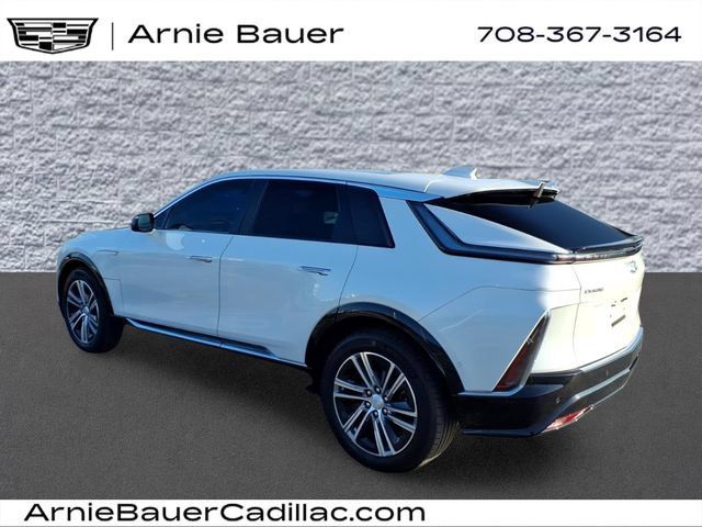 Certified 2025 Cadillac Lyriq Luxury AWD/4WD image 9