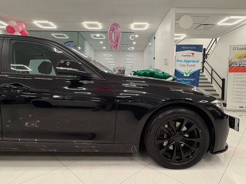 Used 2017 BMW 320i xDrive Sedan image 9